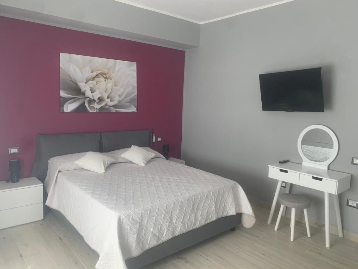 Le Stanze Di Dalia Bed & Breakfast Crotone Exterior photo