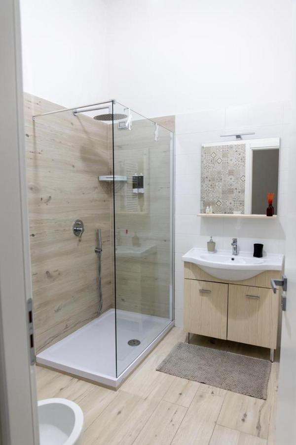 Le Stanze Di Dalia Bed & Breakfast Crotone Exterior photo
